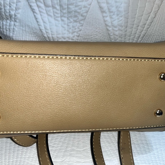 Backpack - Picture 5 of 7